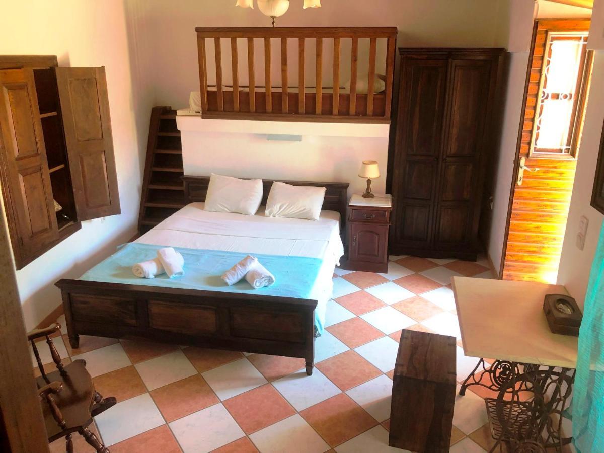 Aparthotel Machi'S House à Plaka  Extérieur photo