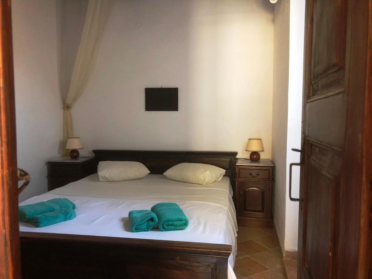 Aparthotel Machi'S House à Plaka  Extérieur photo