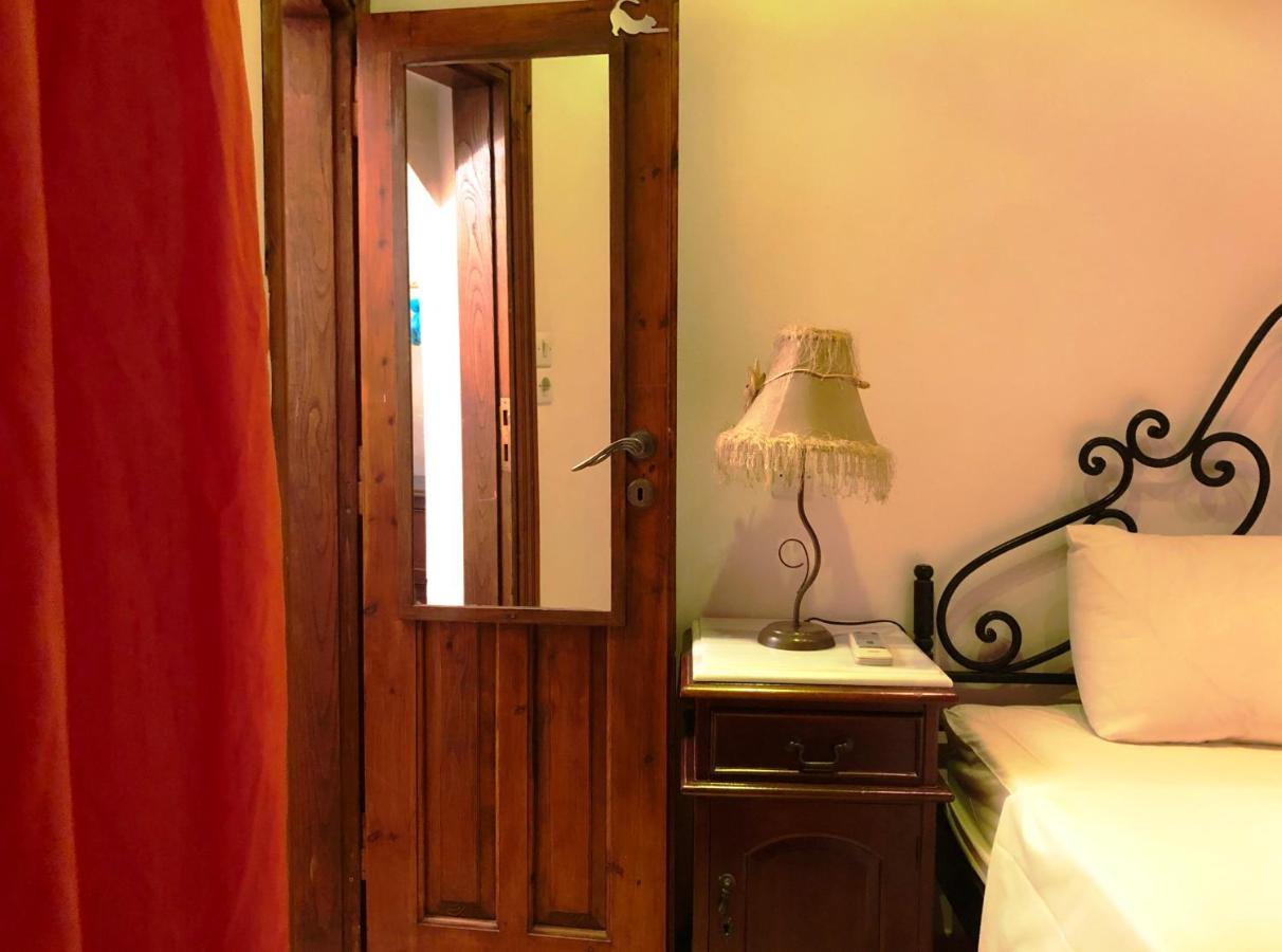 Aparthotel Machi'S House à Plaka  Extérieur photo